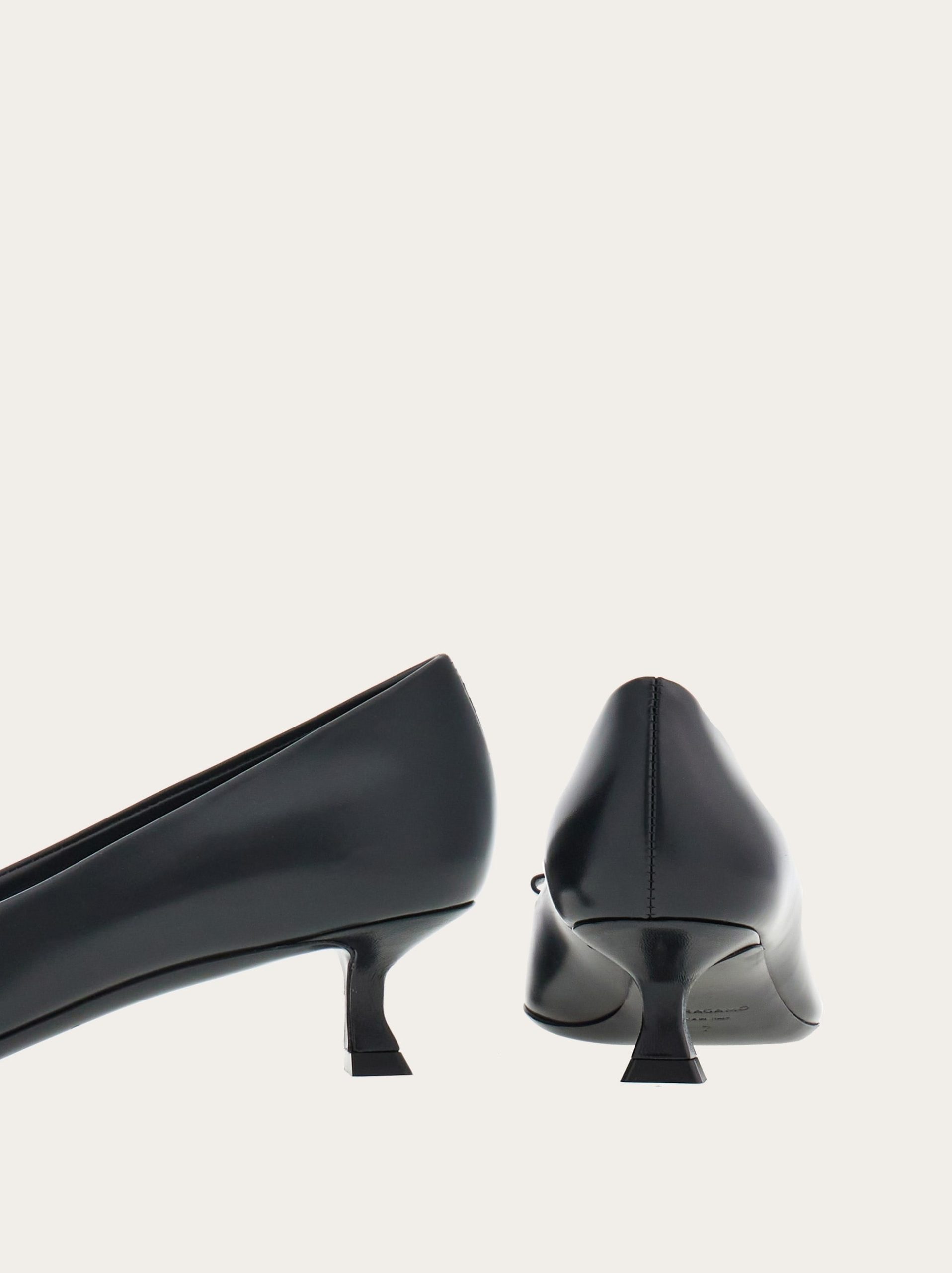 Ferragamo New Vara plate low heel pump - Image 6